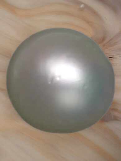 6 Carat South Sea Pearl - Good