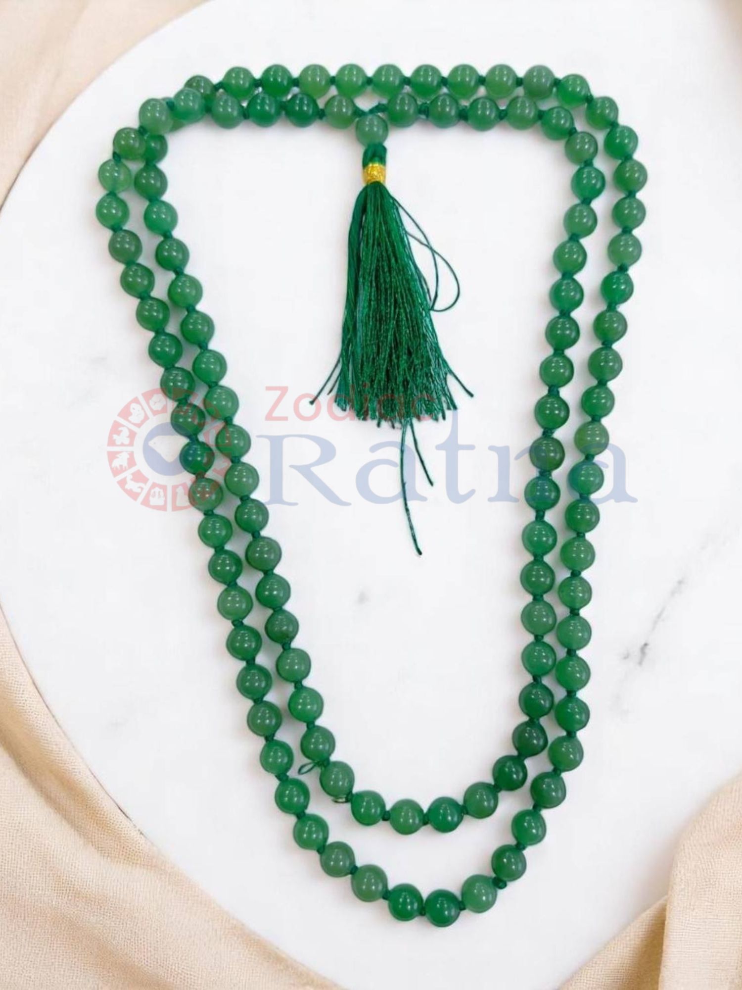 Close-up-of-natural-Green-Aventurine-stones-lush-green-hues-gentle-vibration